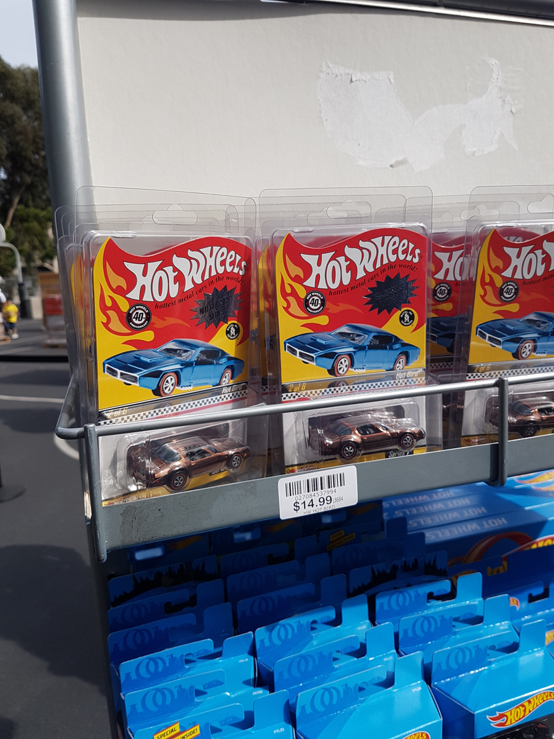 Illustration for article titled Epic Diecast Weekend: Day 1 - Hot Wheels Legends Tour